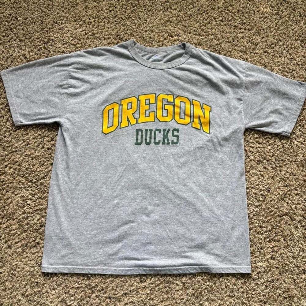 Russell Athletic Oregon Ducks T-Shirt Size XL Gray Collegiate